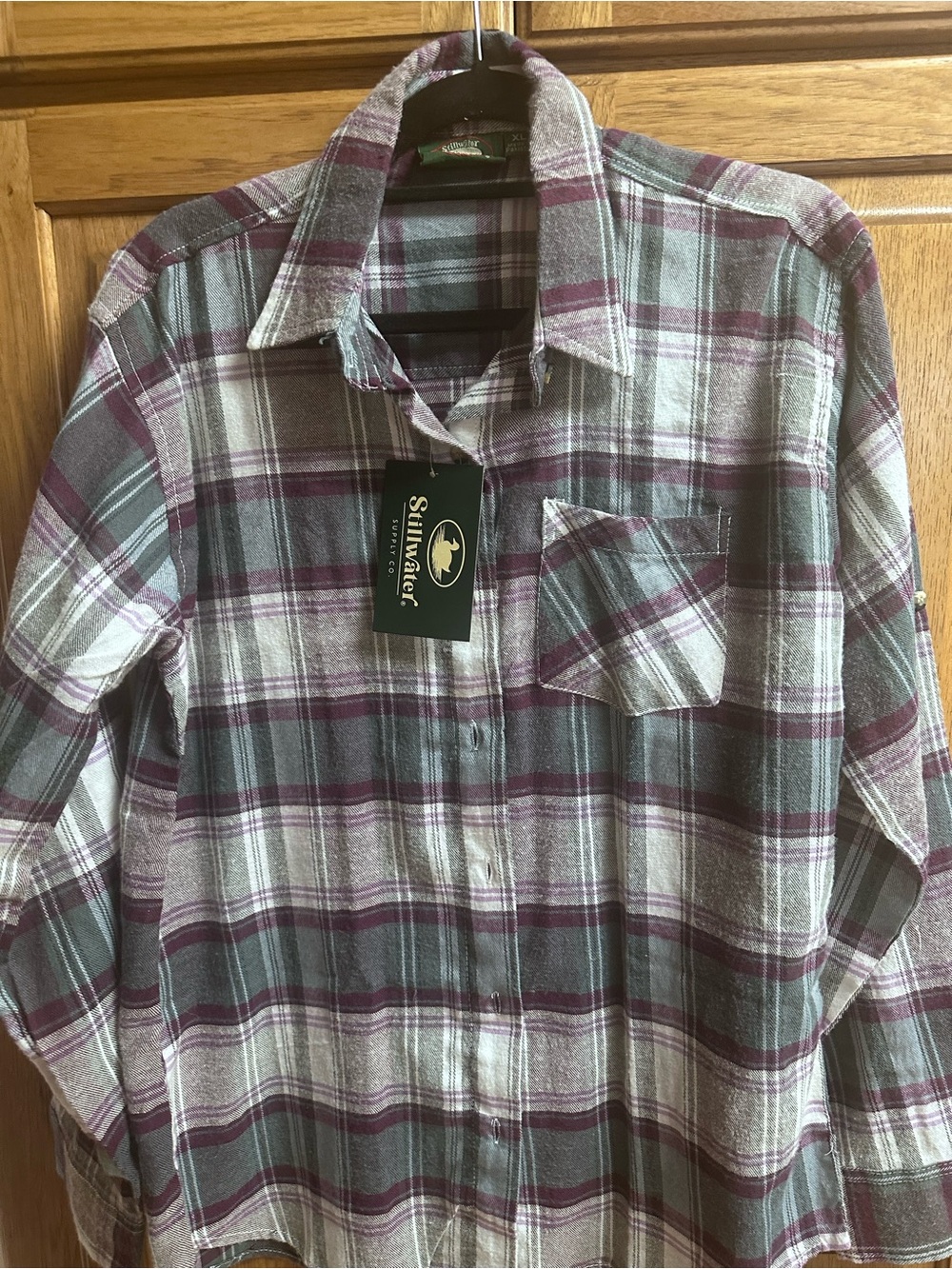 Woman’s Stillwater Supply Co  Button-Down Shirt - Gray & Purple XL